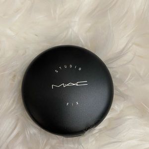 MAC Studio Fix Powder NC30